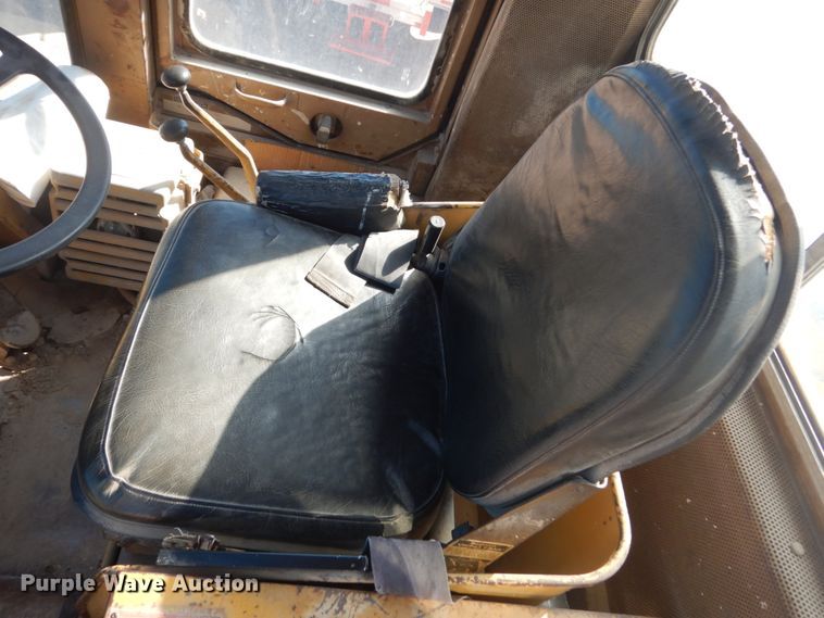 image for item HI9814 1980 Caterpillar 950  wheel loader