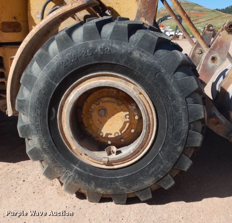 image for item HI9814 1980 Caterpillar 950  wheel loader