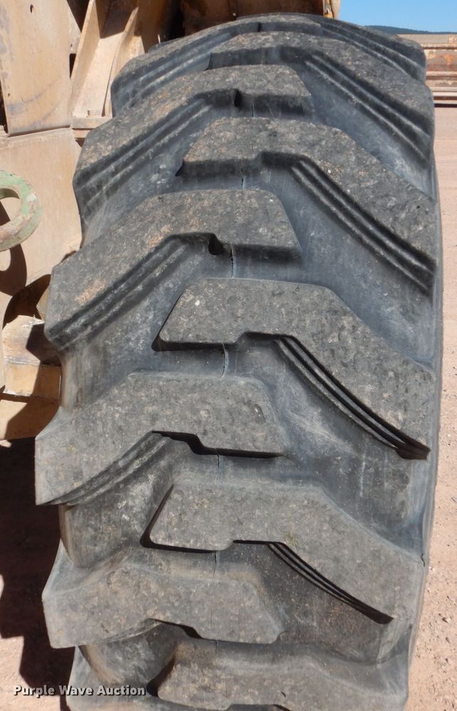 image for item HI9814 1980 Caterpillar 950  wheel loader