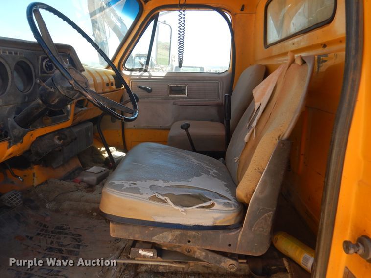 image for item HI9823 1977 Chevrolet C65  dump truck