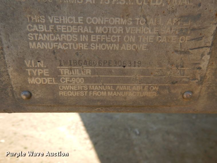image for item IT9338 1993 Wilson  flatbed trailer