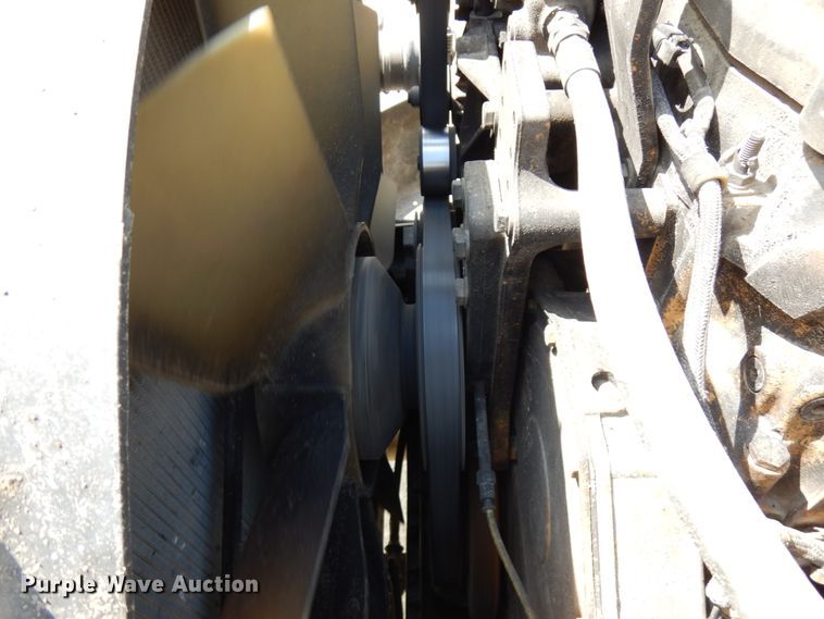 image for item IT9341 2007 Freightliner Business Class M2  semi truck