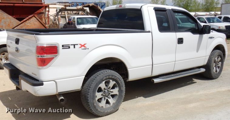 image for item IT9342 2013 Ford F150 STX  SuperCab pickup truck