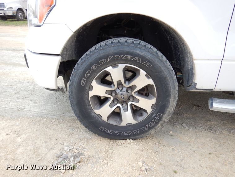 image for item IT9342 2013 Ford F150 STX  SuperCab pickup truck