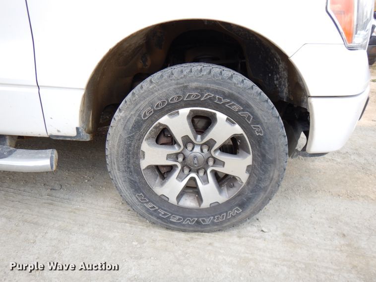 image for item IT9342 2013 Ford F150 STX  SuperCab pickup truck