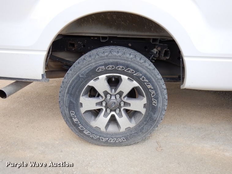 image for item IT9342 2013 Ford F150 STX  SuperCab pickup truck