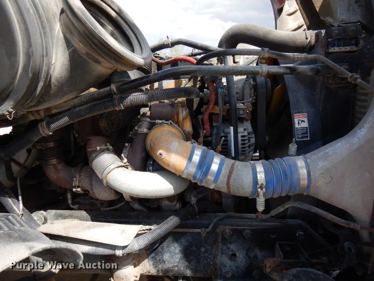 image for item IT9343 2007 Freightliner Columbia  semi truck