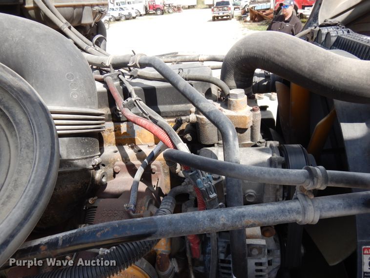 image for item IT9343 2007 Freightliner Columbia  semi truck