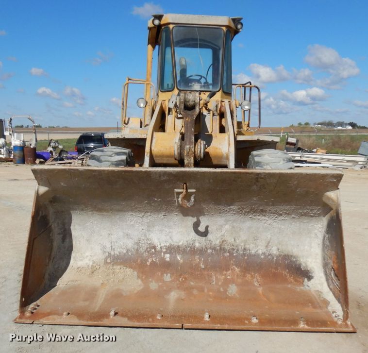 image for item IT9352 1984 Caterpillar 950B  wheel loader