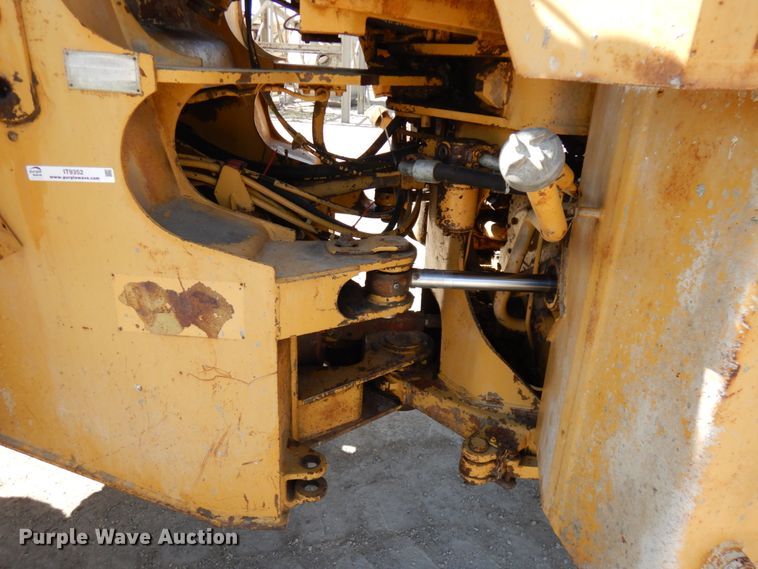 image for item IT9352 1984 Caterpillar 950B  wheel loader