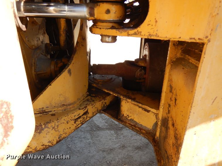 image for item IT9352 1984 Caterpillar 950B  wheel loader