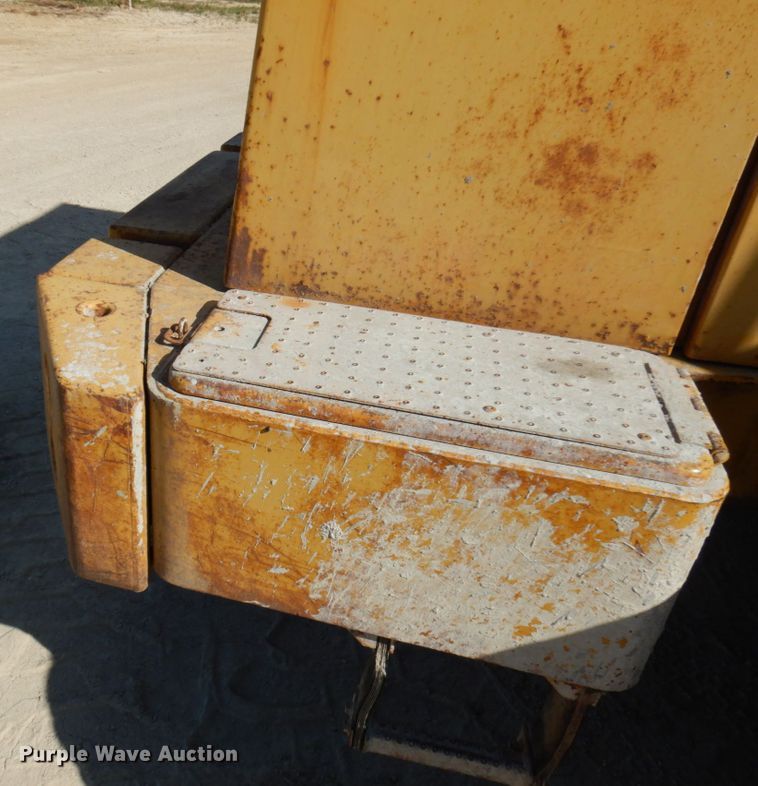 image for item IT9352 1984 Caterpillar 950B  wheel loader