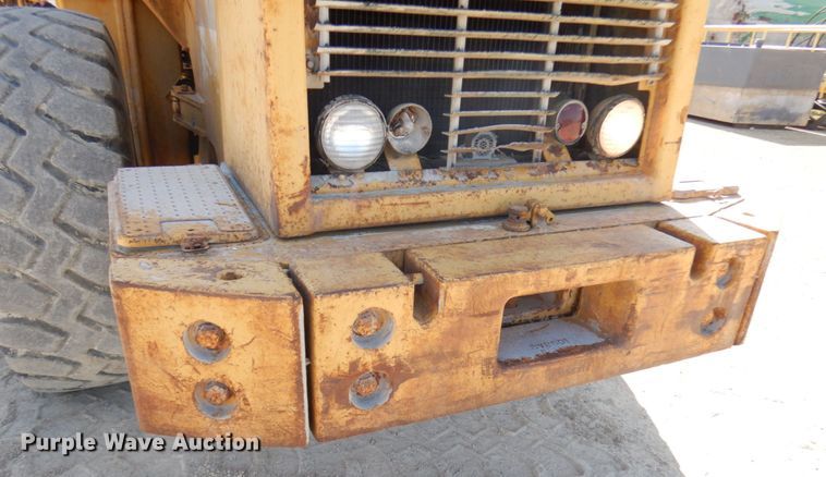 image for item IT9352 1984 Caterpillar 950B  wheel loader