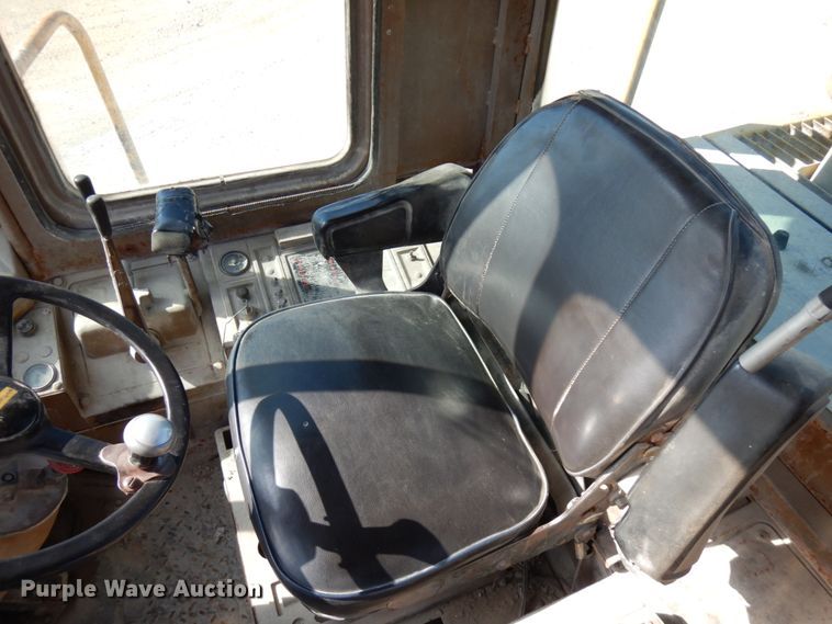 image for item IT9352 1984 Caterpillar 950B  wheel loader