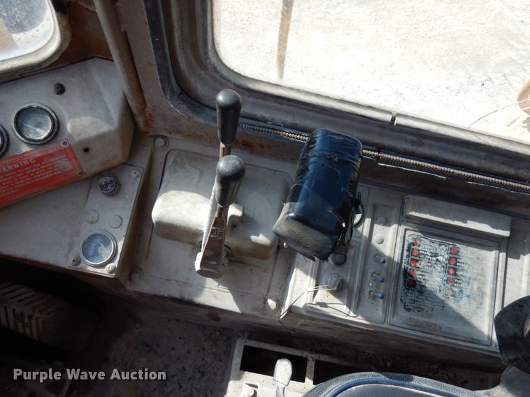 image for item IT9352 1984 Caterpillar 950B  wheel loader