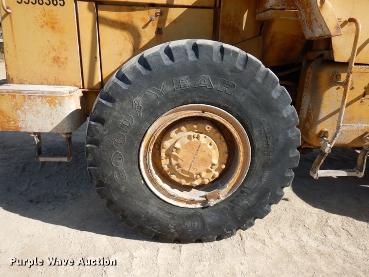 image for item IT9352 1984 Caterpillar 950B  wheel loader