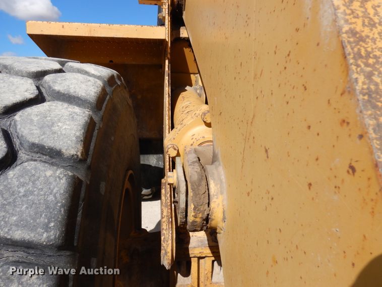 image for item IT9353 1994 Caterpillar 960F  wheel loader