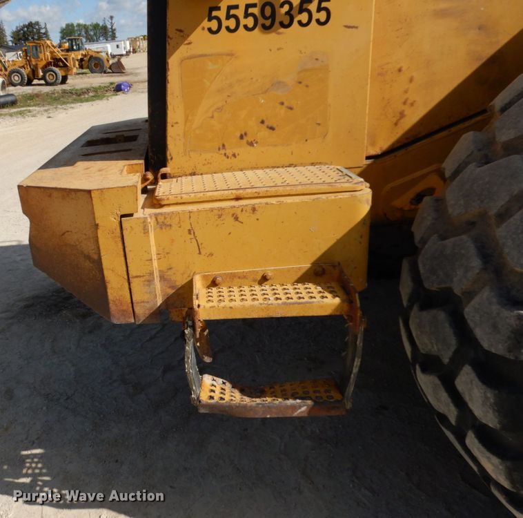 image for item IT9353 1994 Caterpillar 960F  wheel loader