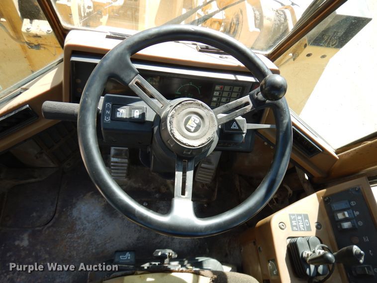 image for item IT9353 1994 Caterpillar 960F  wheel loader