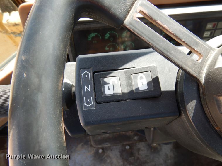 image for item IT9353 1994 Caterpillar 960F  wheel loader