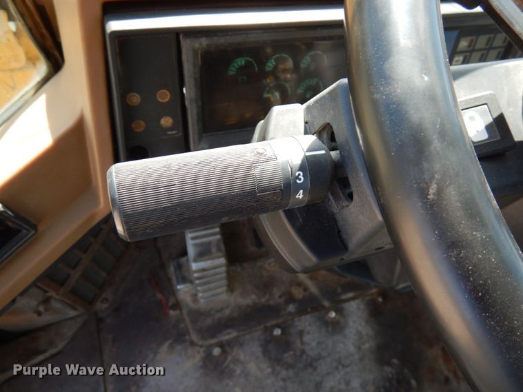 image for item IT9353 1994 Caterpillar 960F  wheel loader