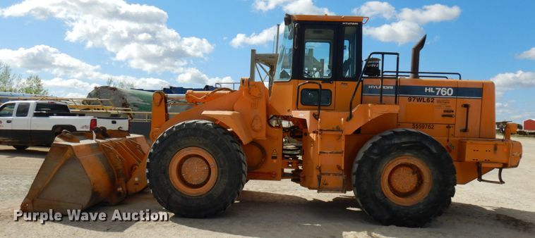 image for item IT9354 1998 Hyundai HL760  wheel loader