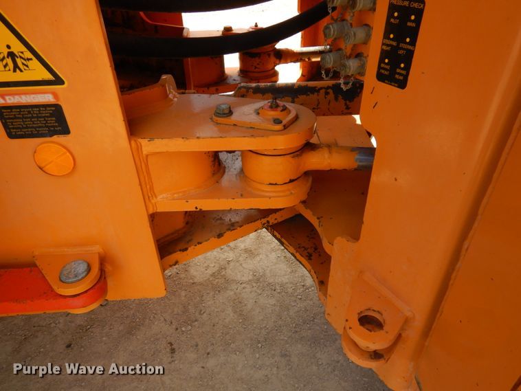 image for item IT9354 1998 Hyundai HL760  wheel loader