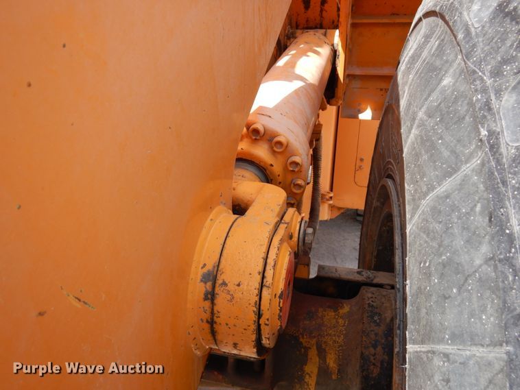 image for item IT9354 1998 Hyundai HL760  wheel loader