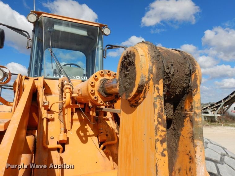 image for item IT9354 1998 Hyundai HL760  wheel loader