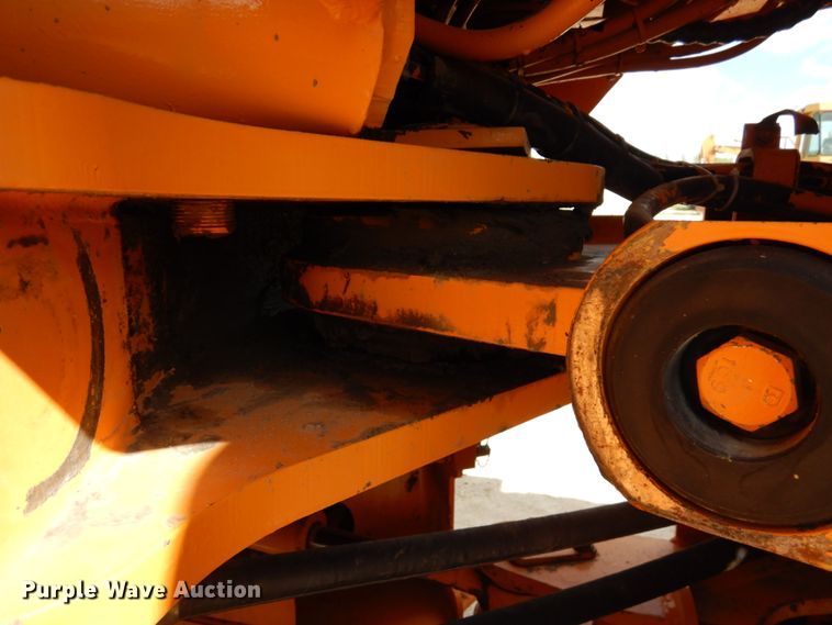 image for item IT9354 1998 Hyundai HL760  wheel loader