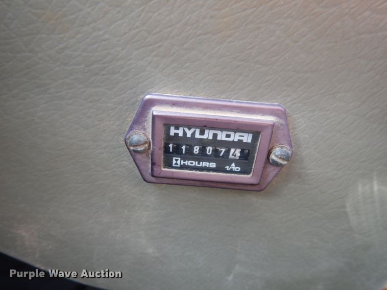 image for item IT9354 1998 Hyundai HL760  wheel loader