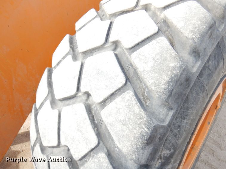 image for item IT9354 1998 Hyundai HL760  wheel loader