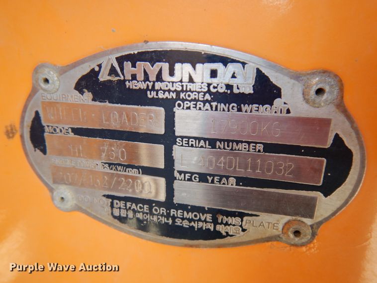 image for item IT9354 1998 Hyundai HL760  wheel loader