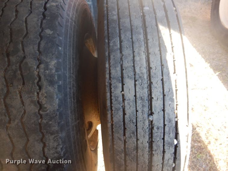 image for item KA9008 2004 Warren PDT-12  end dump trailer