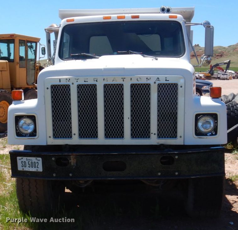 image for item KA9014 1981 International F2574  dump truck