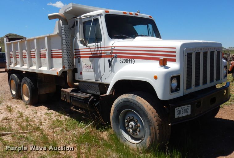 image for item KA9014 1981 International F2574  dump truck
