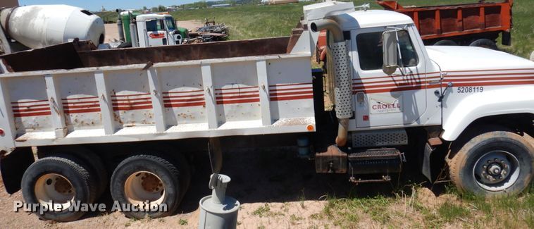 image for item KA9014 1981 International F2574  dump truck