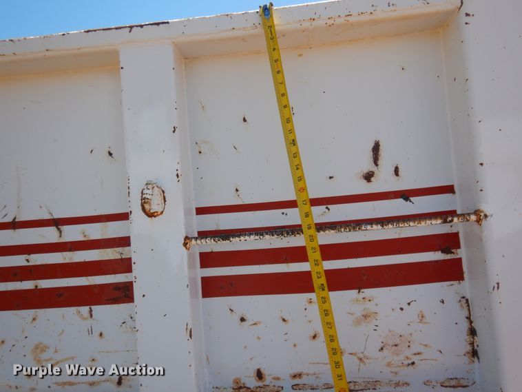 image for item KA9014 1981 International F2574  dump truck