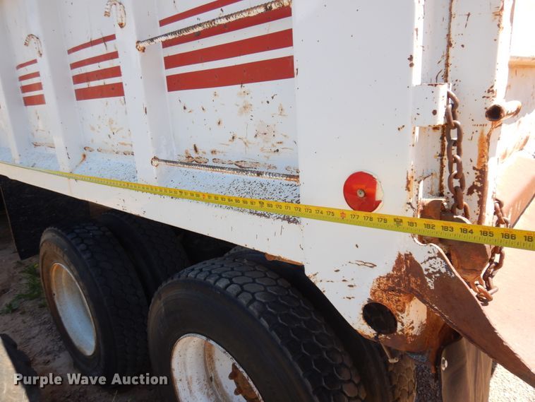 image for item KA9014 1981 International F2574  dump truck