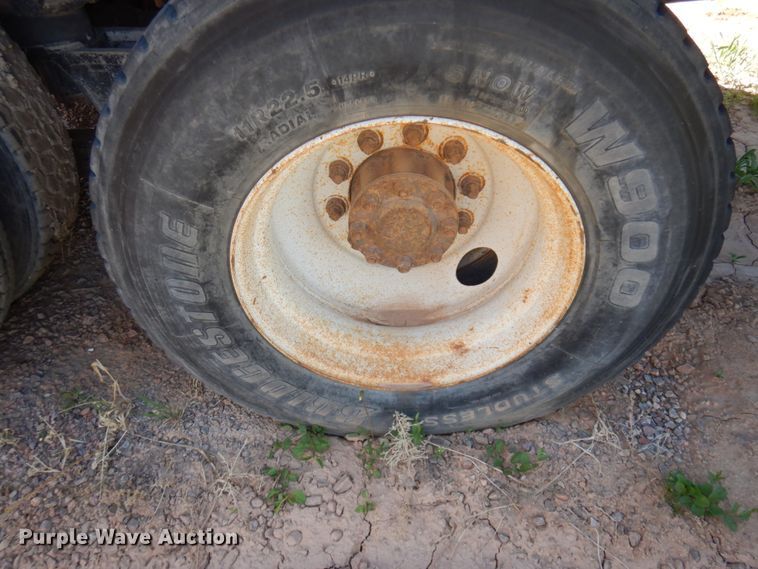 image for item KA9014 1981 International F2574  dump truck