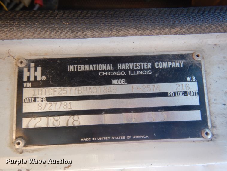 image for item KA9014 1981 International F2574  dump truck