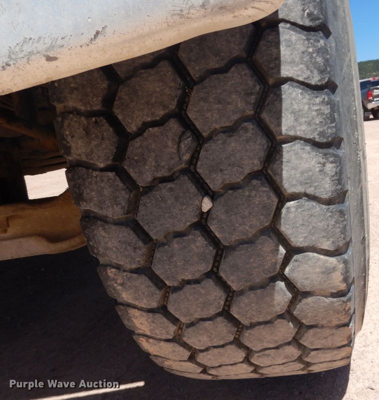 image for item KA9015 2006 Sterling L-Line  ready mix truck