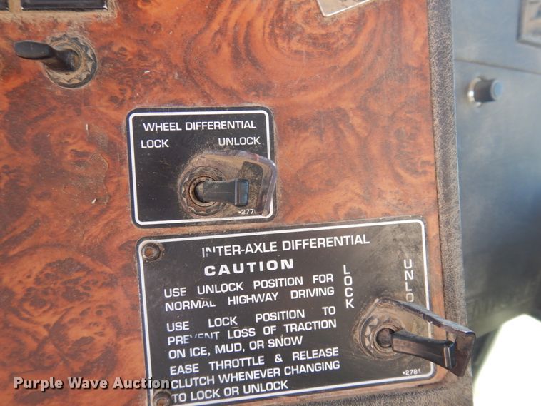 image for item KA9021 2001 Kenworth W900B  ready mix truck