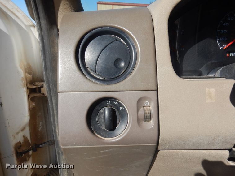 image for item KA9026 2006 Ford F150  pickup truck