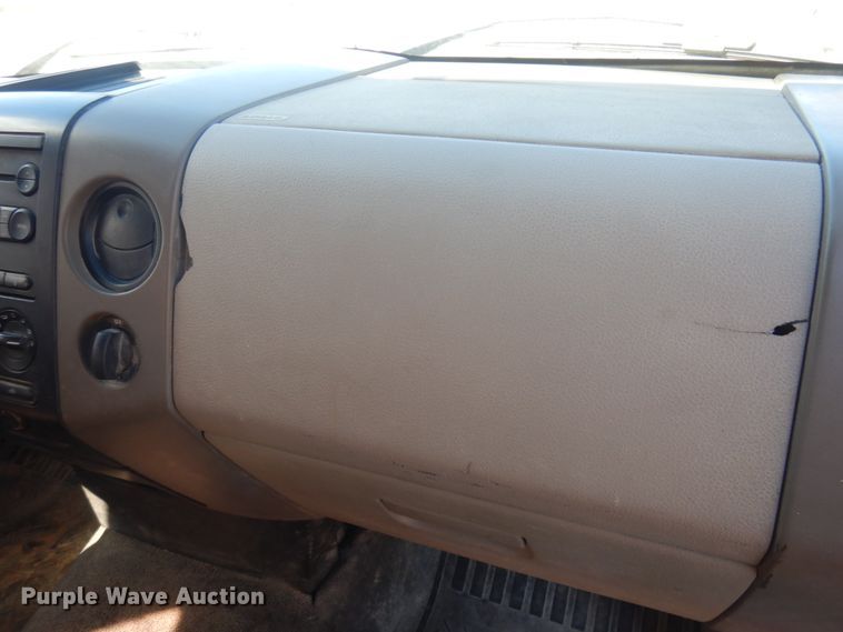 image for item KA9026 2006 Ford F150  pickup truck