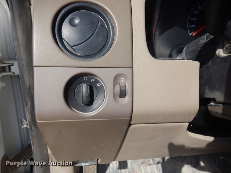 image for item KA9027 2006 Ford F150  pickup truck