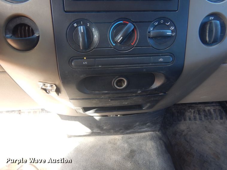 image for item KA9027 2006 Ford F150  pickup truck