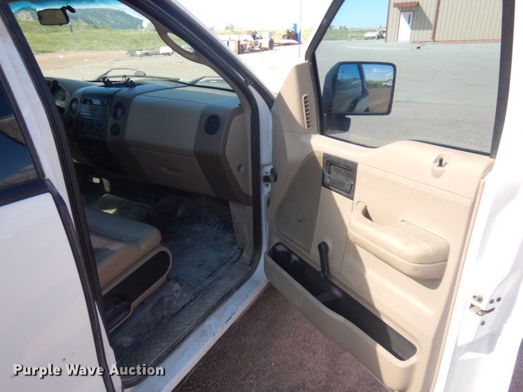 image for item KA9027 2006 Ford F150  pickup truck