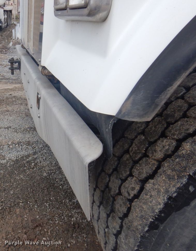 image for item KA9028 2007 Kenworth W900  ready mix