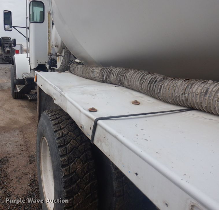 image for item KA9028 2007 Kenworth W900  ready mix